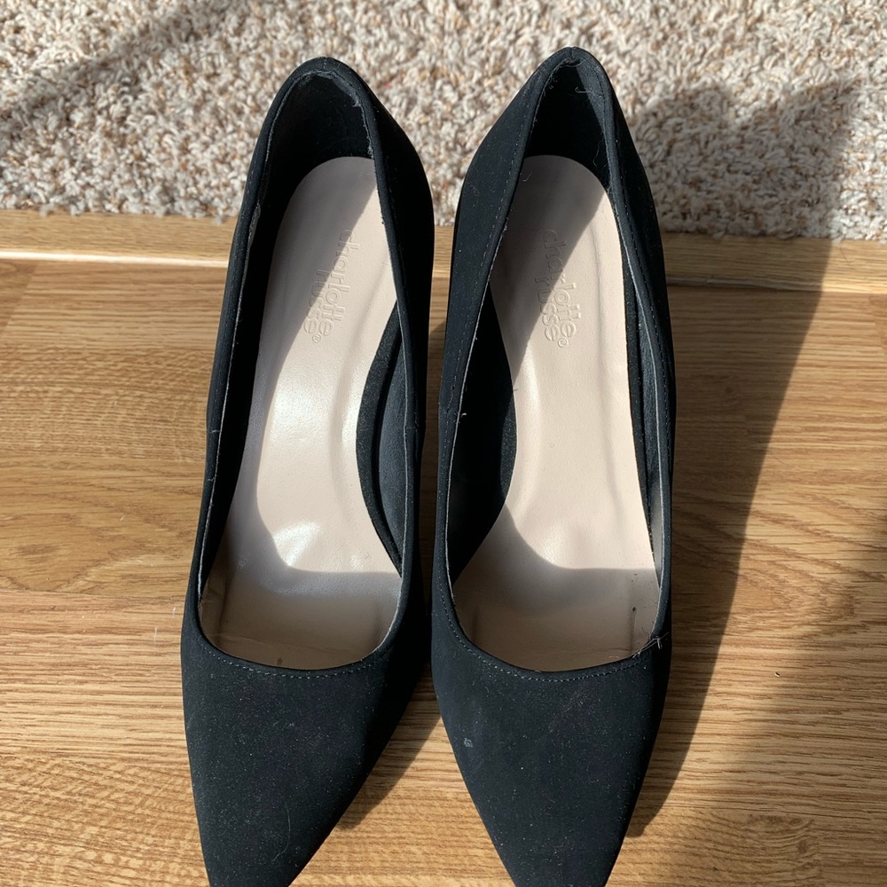 CLASSIC BLACK HEELS - Picture 3 of 3